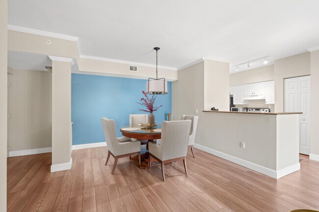 Building Photo - 1312 Tuscany Way