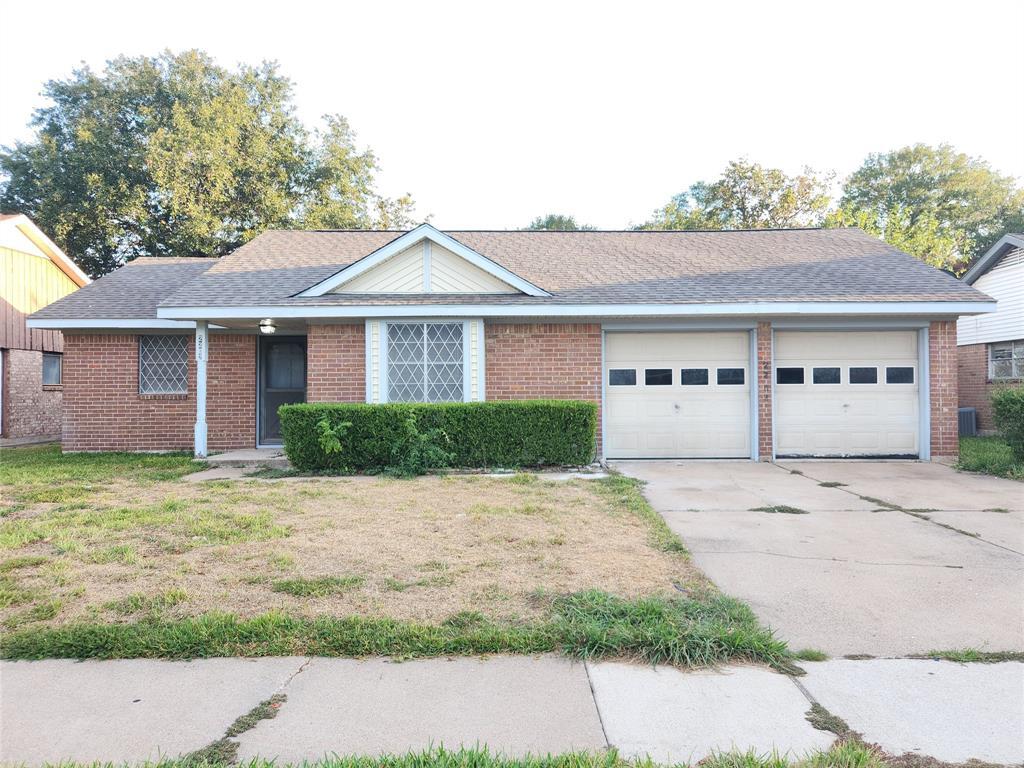 Foto principal - 2202 Cherry Brook Ln