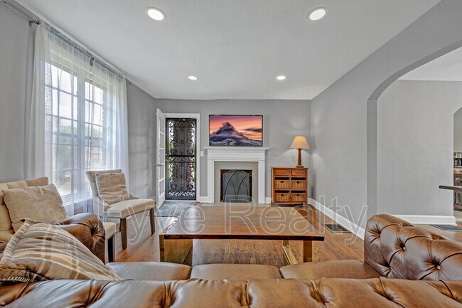 Foto del edificio - 1804 Hailey Ave