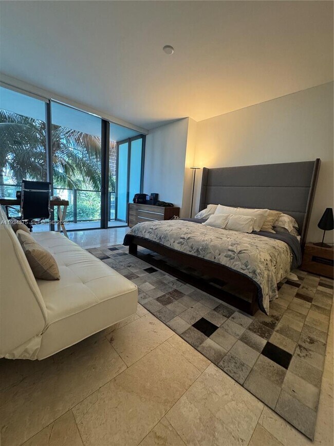 Foto del edificio - 88 SW 7th St