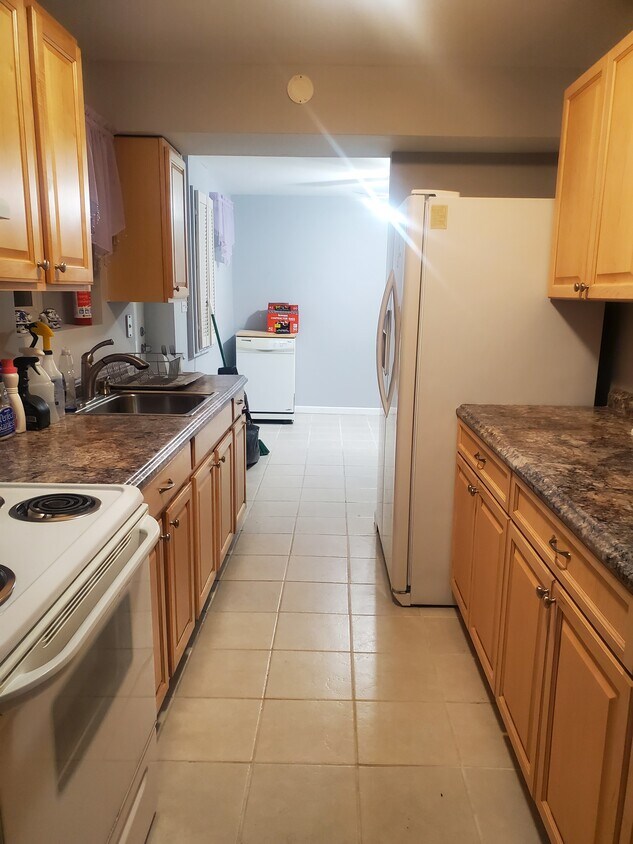 kitchen - 51 Jordan Dr