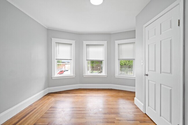 Building Photo - 795 Washington St