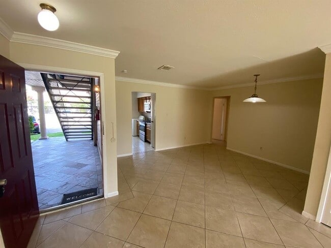 Building Photo - 6666 Harbor Town Dr
