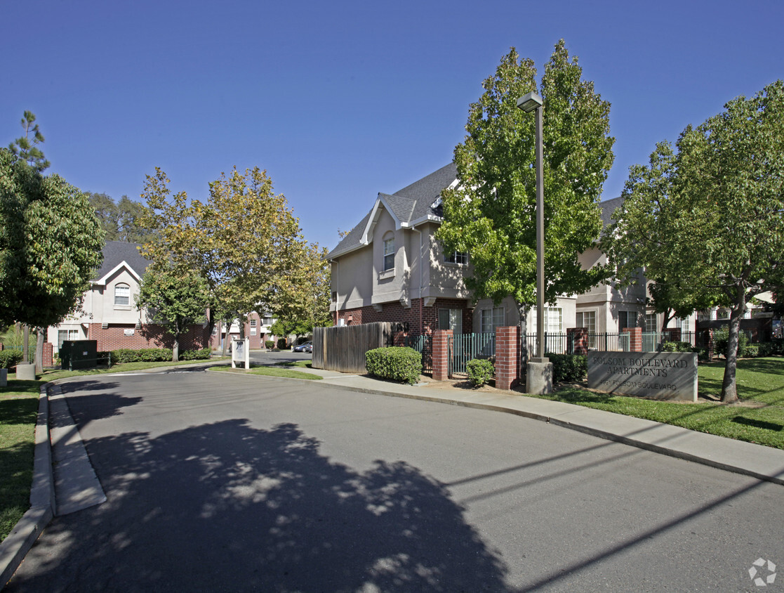 Foto principal - Folsom Boulevard Apartments