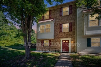 Building Photo - 610 Kensington Dr