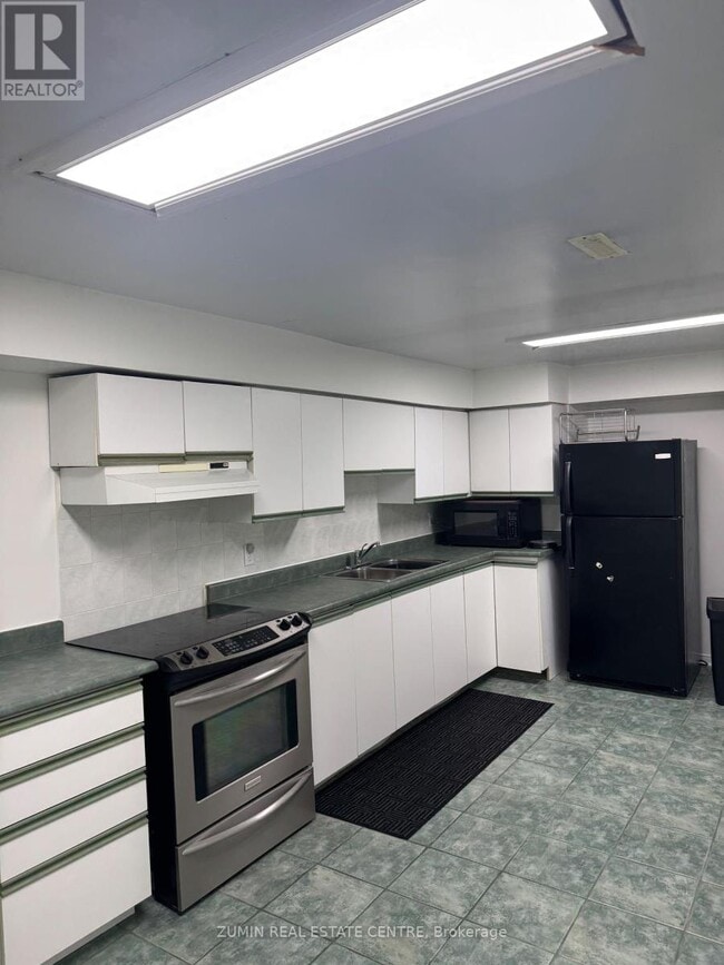 Building Photo - 7355 Aldergrove Ct