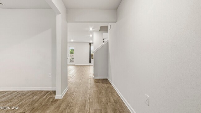 Foto del edificio - 3996 Silver Spur Rd