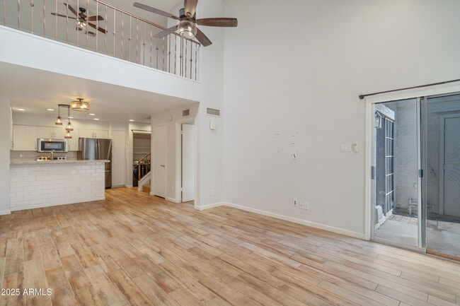 Foto del edificio - 1717 E Union Hills Dr