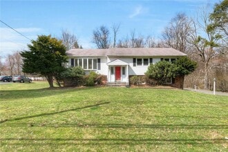 Building Photo - 25 Cragmere Rd