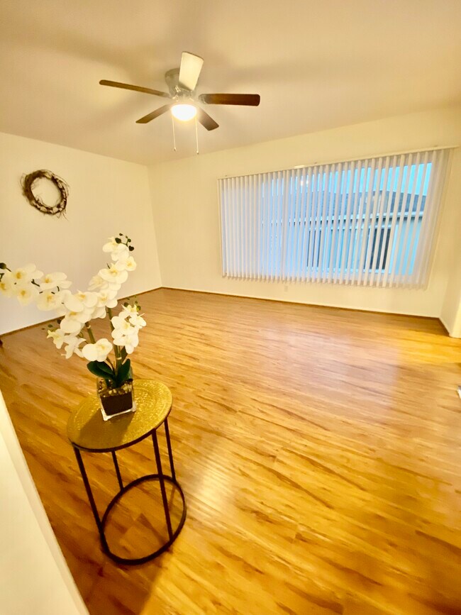 Large window for natural light - 918 E Imperial Ave