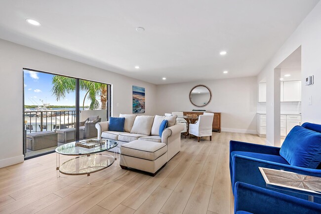 Building Photo - 1208 Marine Way