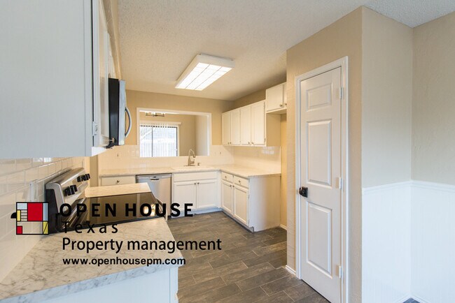 Building Photo - 5808 Fox Hunt Dr, Arlington