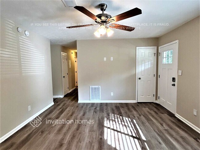 Foto del edificio - 3495 Hopkins Rd