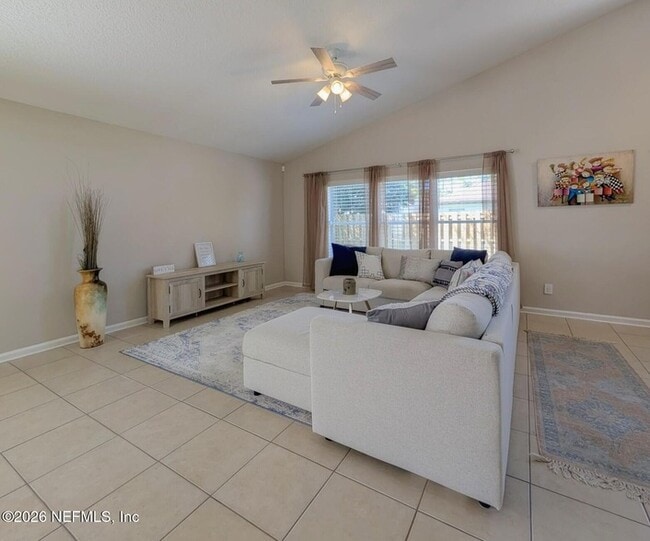 Foto del edificio - 12985 Harborton Dr
