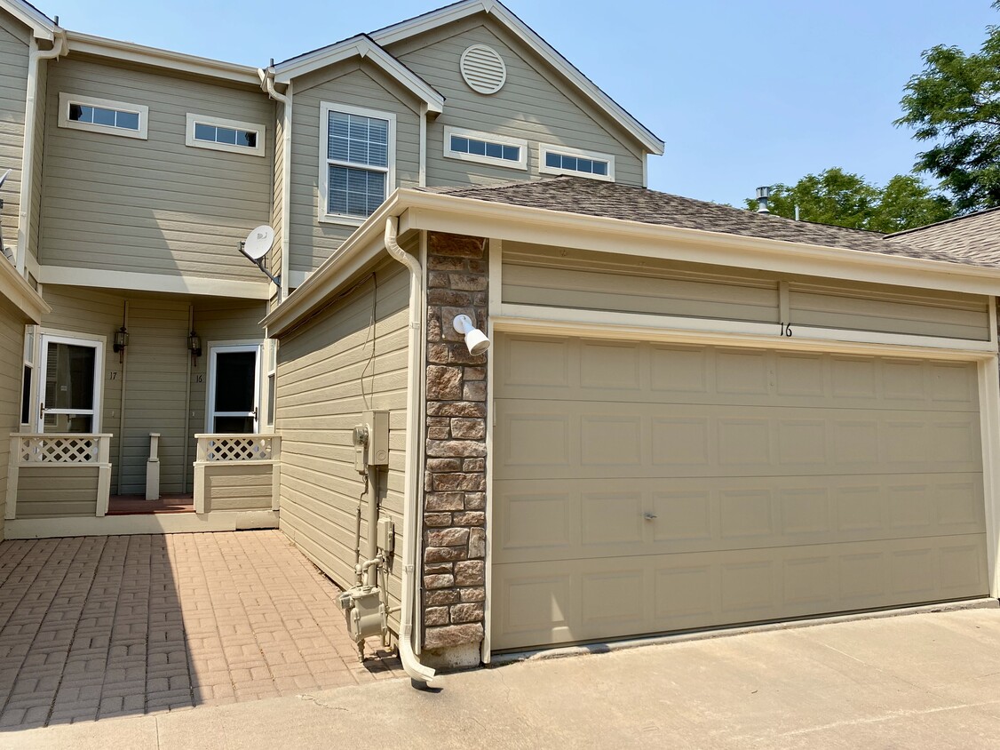 Foto principal - 351 W Jamison Pl