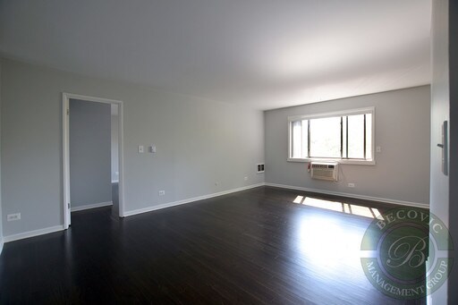 Foto del edificio - 7545 N Winchester