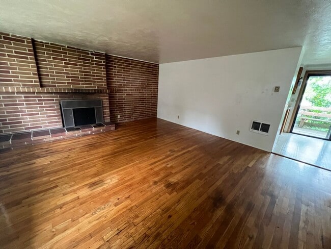 Building Photo - 2710 Jefferson St