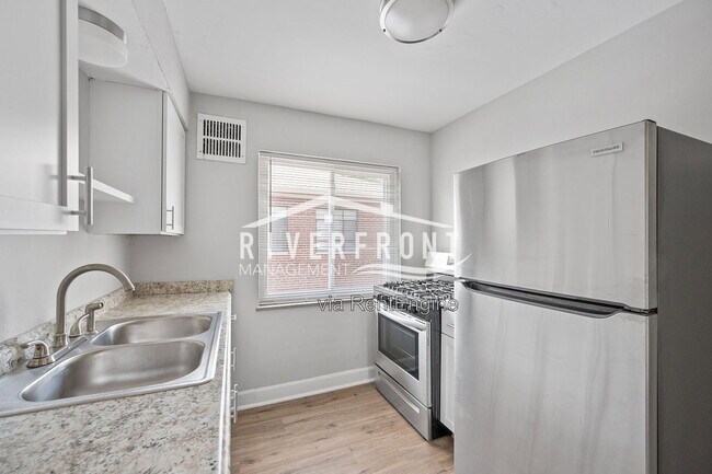 Foto del edificio - 7796 Stillwell Rd