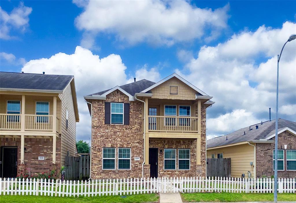 Foto principal - 7239 Autumn Sun Dr