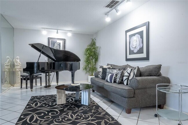 Foto del edificio - 5970 80th St N