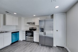 Building Photo - 3790 Shirebrook Dr