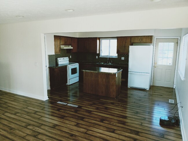 Foto del edificio - 10636 Nicholas St