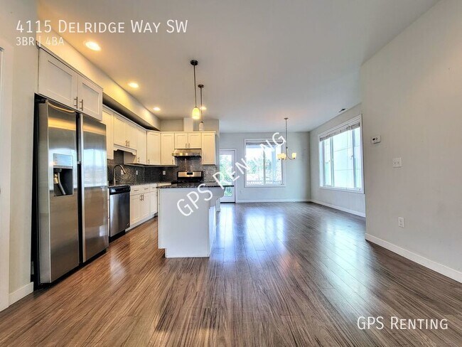 Building Photo - Beautiful 3 Bd, 3.5 Ba Townhome in desiran...