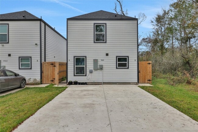 Building Photo - 9405 Madera Rd