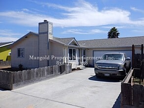 Building Photo - 15665 Jennifer Ct