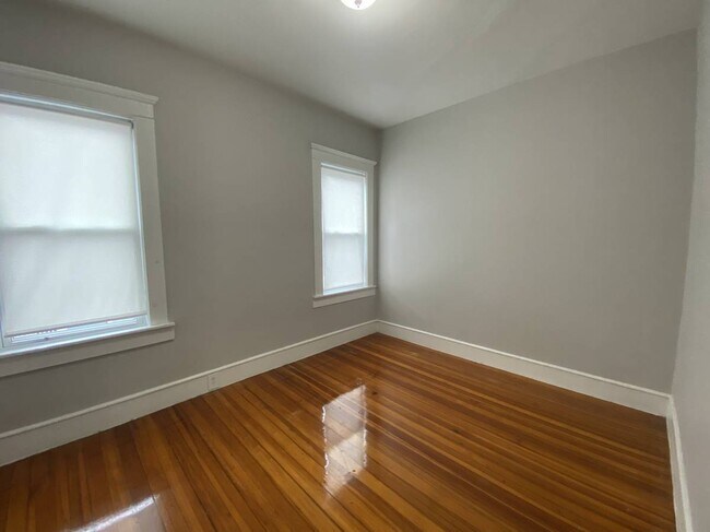 Foto del edificio - 19 Roseclair St
