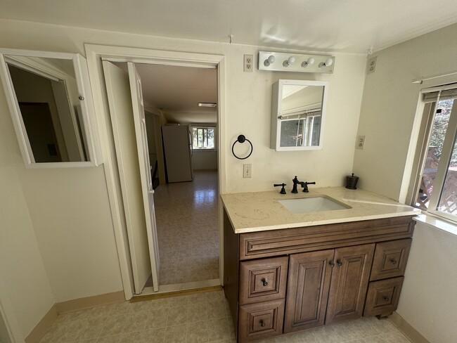 Building Photo - 30705 Pine Mountain Rd