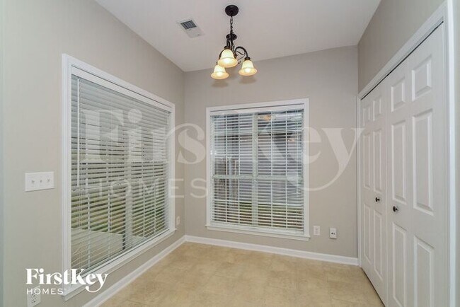 Building Photo - 5948 Forest Lakes Cove