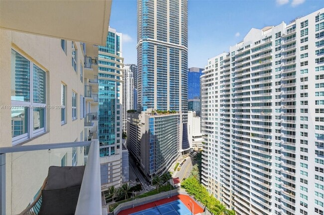 Foto del edificio - 1155 Brickell Bay Dr