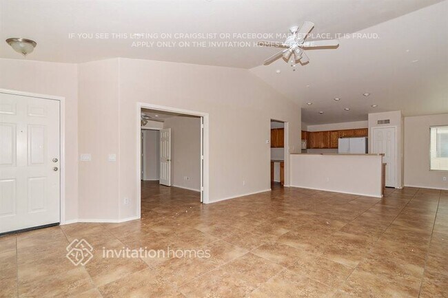 Building Photo - 14816 N 129th Dr