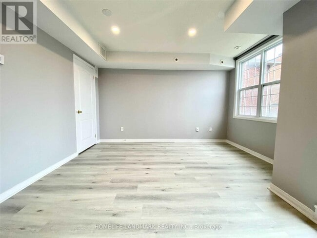 Building Photo - 35-335 Strangford Lane