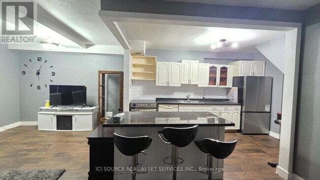 Building Photo - 15 Nicklaus Dr