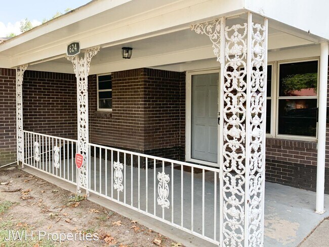Foto del edificio - 3 br, 1.5 bath House - 624 Woodmont Pl