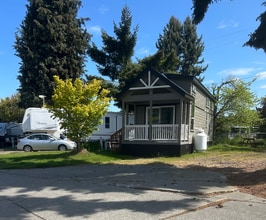 Building Photo - 261831 US-101