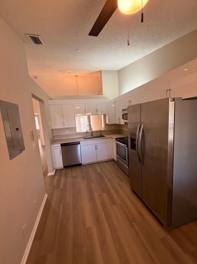 Kitchen - 330 NW 67th St