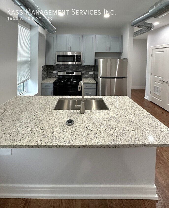 Photo - 1444 W Erie St-3B