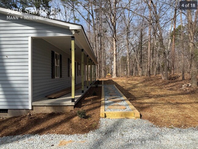 Building Photo - 9338 Sawyer Rd