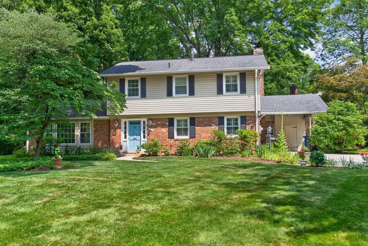 Welcome to 6905 Stonewood Ct, Rockville, MD - 6905 Stonewood Ct (Rockville, MD)