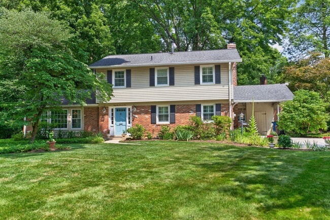 Welcome to 6905 Stonewood Ct, Rockville, MD - 6905 Stonewood Ct (Rockville, MD) House