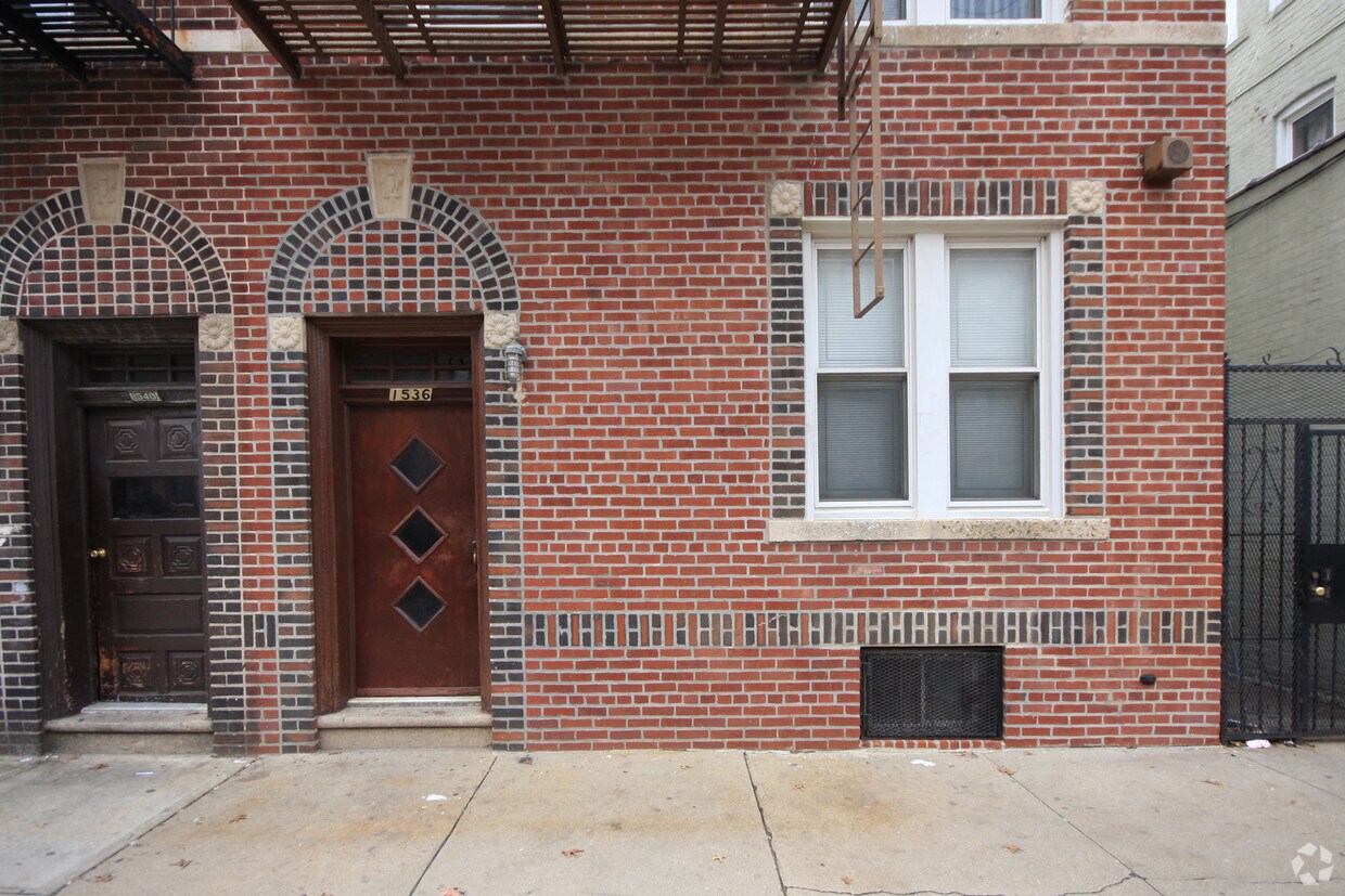 Building Photo - 1536 68th St