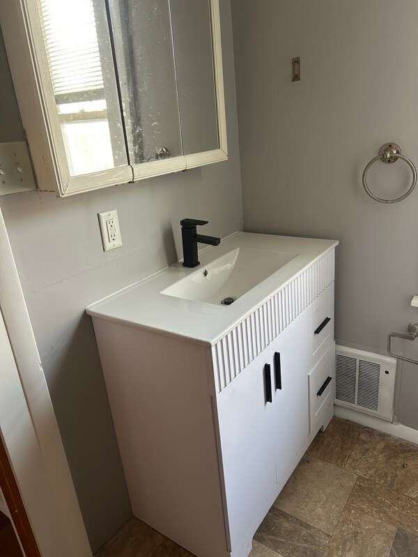 Foto del edificio - 315 E Garrison St