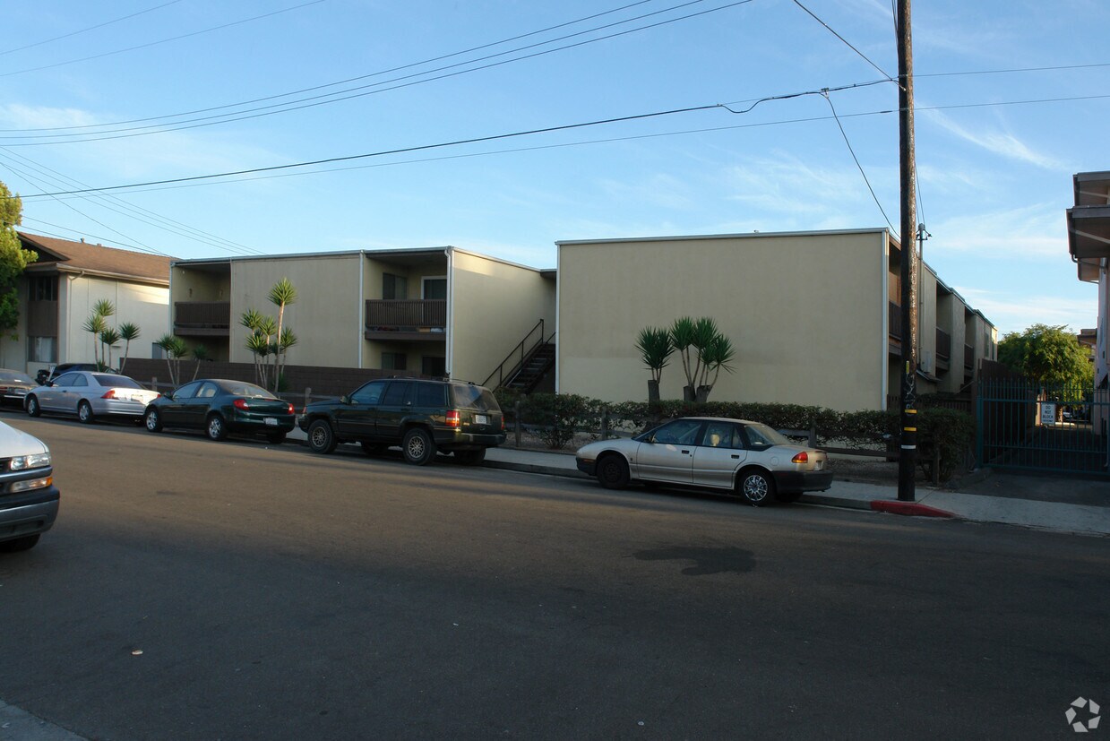 Building Photo - 6639 Picasso Rd