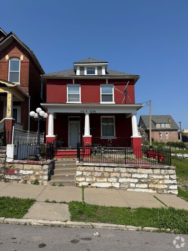 Building Photo - 114 S 12th St