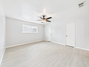 Building Photo - 9409 Fondren Rd