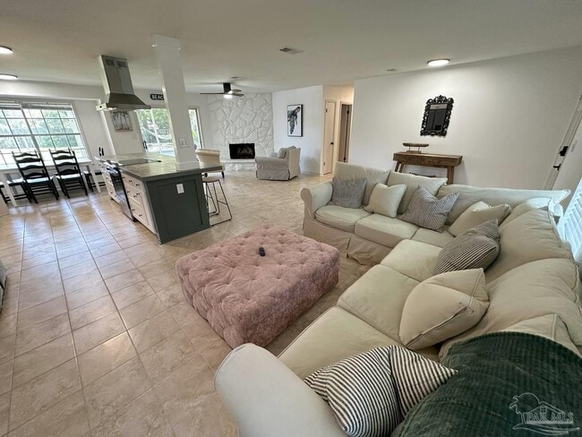 Building Photo - 1406 Rancho Villa Dr