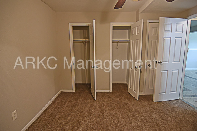 Building Photo - 7008 Cleveland Ave